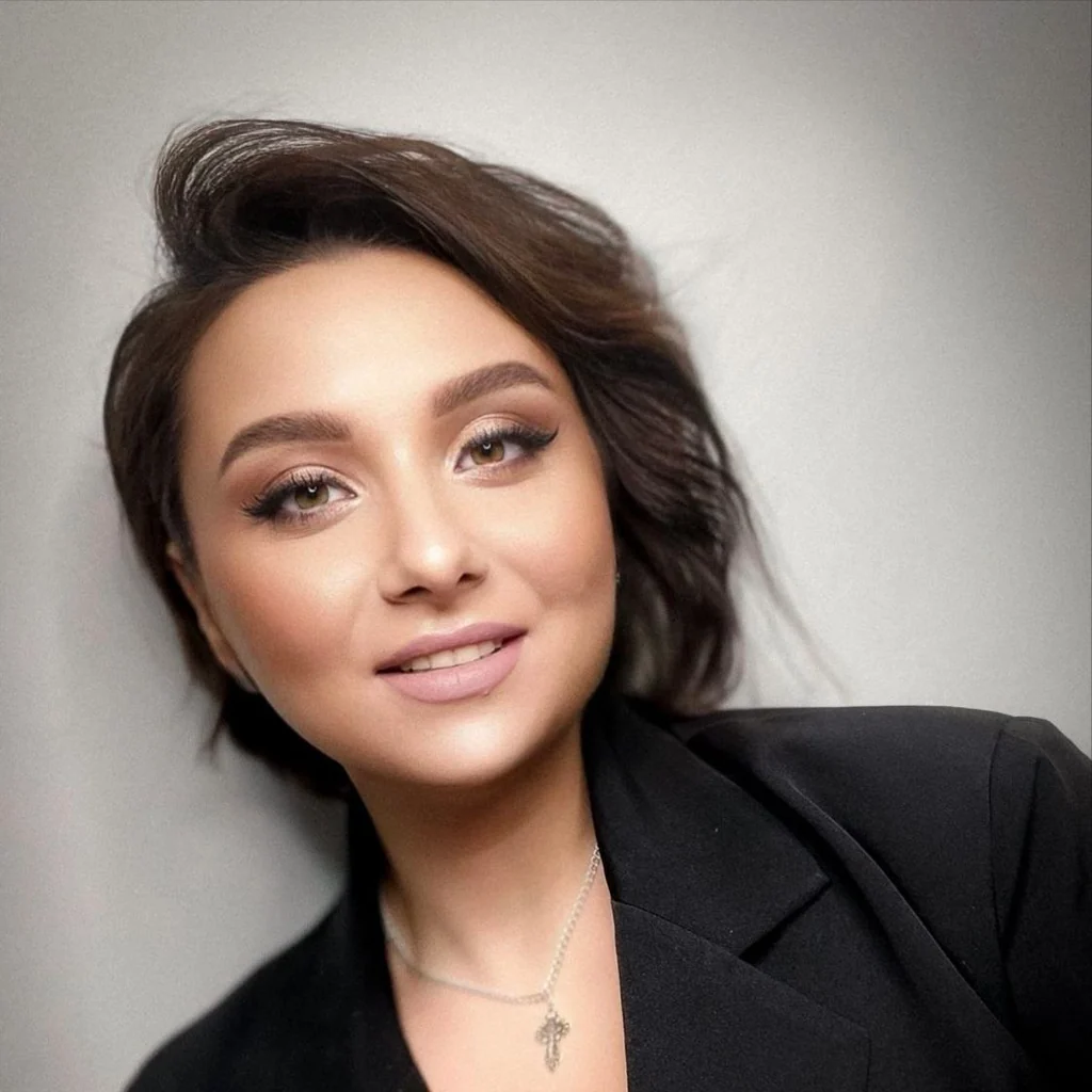Елена Кобина